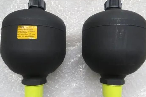蓄能器充氣工具不會(huì)使用？這份使用指南要收好！